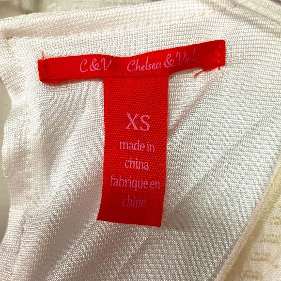 NWT Chelsea & Violet White Floral Embroidered Sleeveless Dress Boho Pom Poms XS - Picture 3 of 7